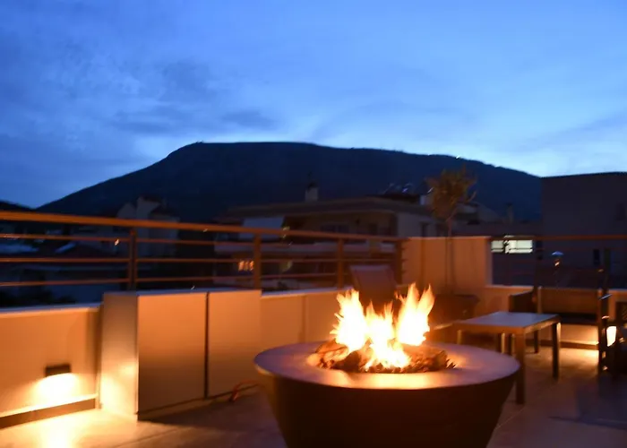 Spacious & Minimal Apartment Near Airport Peania Coniann Filoxenia