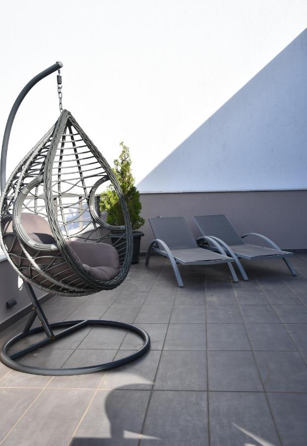 Spacious & Minimal Near Airport Peania Coniann Filoxenia *